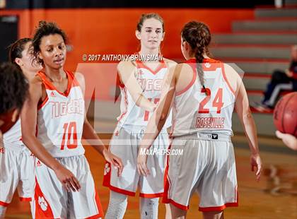 Thumbnail 1 in Christian Brothers vs Roseville (Roseville Elite Showcase) photogallery.