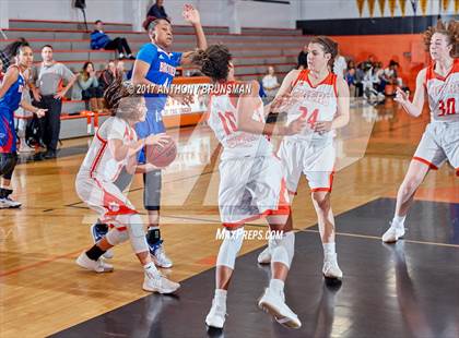 Thumbnail 3 in Christian Brothers vs Roseville (Roseville Elite Showcase) photogallery.