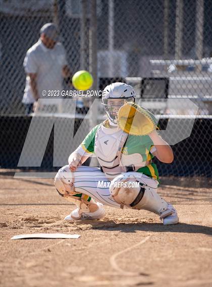 Thumbnail 1 in Christian @ Holtville photogallery.