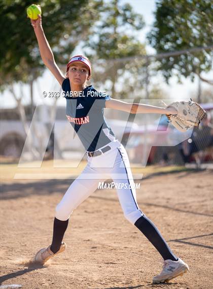 Thumbnail 2 in Christian @ Holtville photogallery.