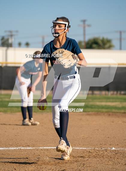 Thumbnail 2 in Christian @ Holtville photogallery.