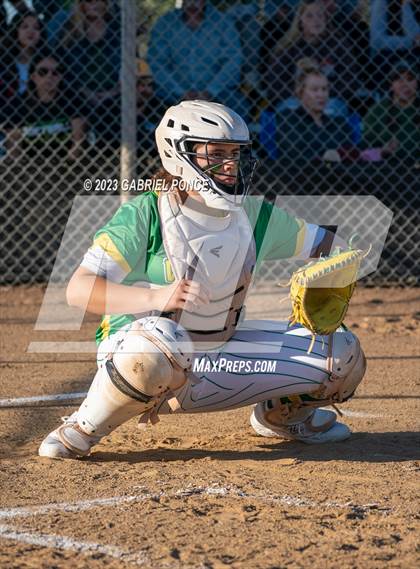 Thumbnail 3 in Christian @ Holtville photogallery.