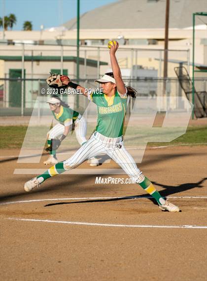 Thumbnail 2 in Christian @ Holtville photogallery.