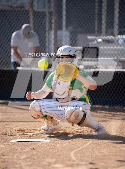 Thumbnail 3 in Christian @ Holtville photogallery.