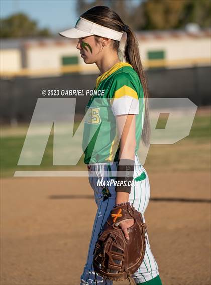 Thumbnail 2 in Christian @ Holtville photogallery.