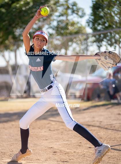 Thumbnail 1 in Christian @ Holtville photogallery.