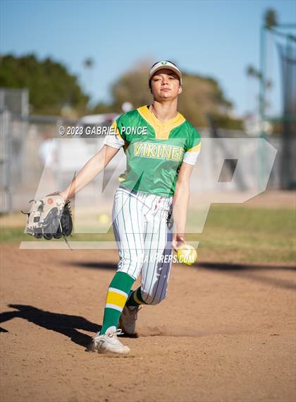 Thumbnail 2 in Christian @ Holtville photogallery.