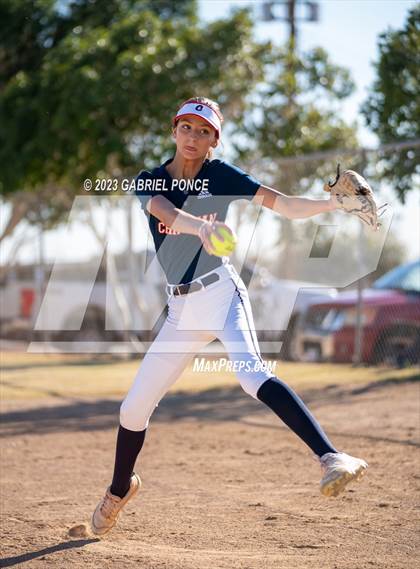 Thumbnail 2 in Christian @ Holtville photogallery.