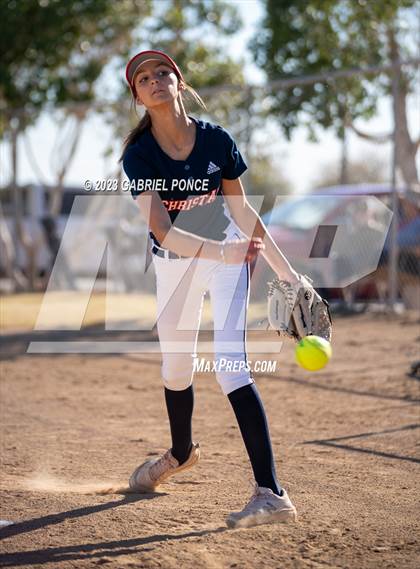 Thumbnail 1 in Christian @ Holtville photogallery.