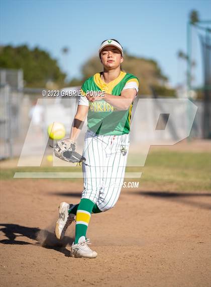 Thumbnail 1 in Christian @ Holtville photogallery.