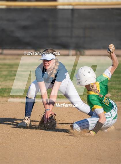 Thumbnail 1 in Christian @ Holtville photogallery.