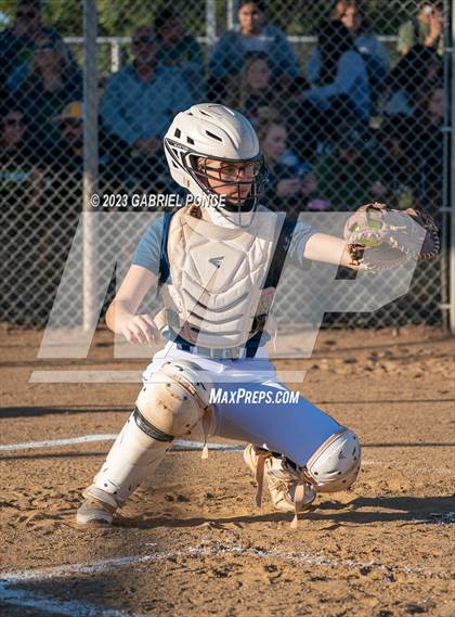 Thumbnail 1 in Christian @ Holtville photogallery.