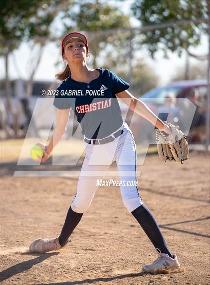 Thumbnail 1 in Christian @ Holtville photogallery.