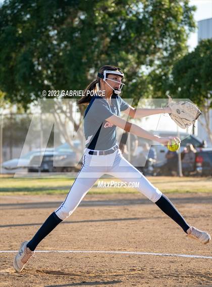 Thumbnail 3 in Christian @ Holtville photogallery.