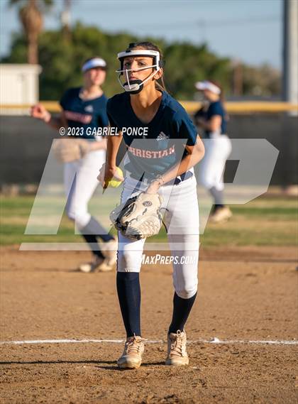 Thumbnail 2 in Christian @ Holtville photogallery.