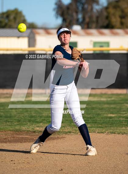 Thumbnail 2 in Christian @ Holtville photogallery.
