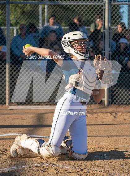 Thumbnail 2 in Christian @ Holtville photogallery.