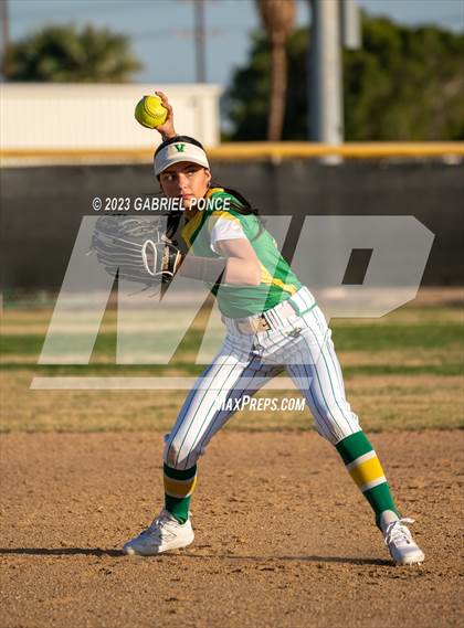 Thumbnail 1 in Christian @ Holtville photogallery.