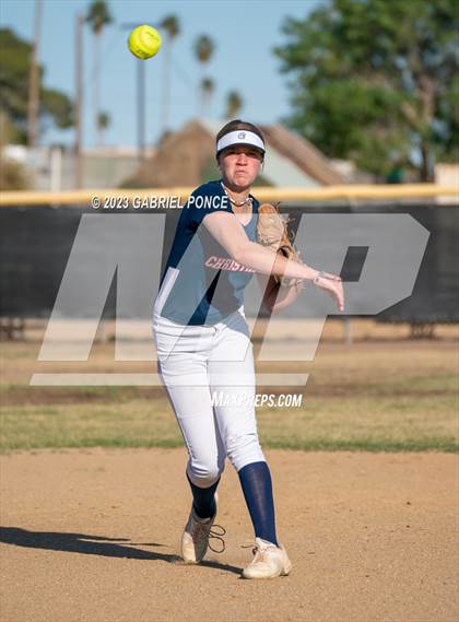 Thumbnail 2 in Christian @ Holtville photogallery.