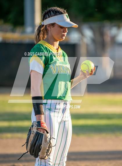 Thumbnail 1 in Christian @ Holtville photogallery.