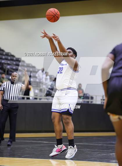 Thumbnail 2 in Kaufman vs Adamson (Kaufman Tournament) photogallery.