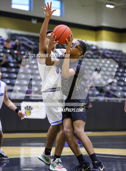 Thumbnail 3 in Kaufman vs Adamson (Kaufman Tournament) photogallery.
