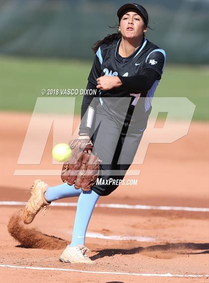 Thumbnail 2 in Estrella Foothills vs Buckeye (Agua Fria Classic) photogallery.