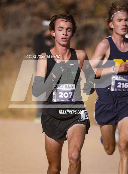 Thumbnail 2 in CHSAA 4A Cross Country Final photogallery.