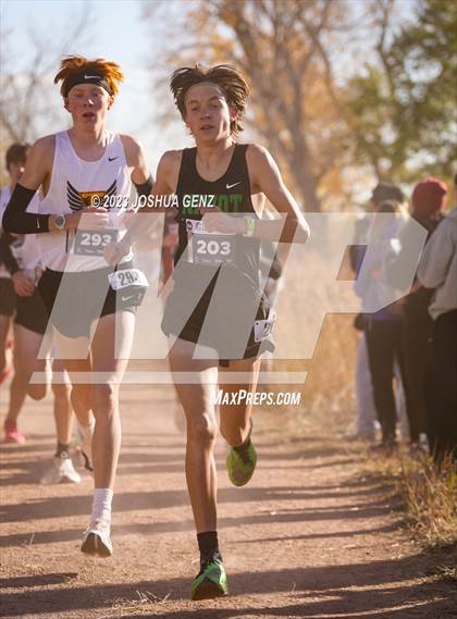 Thumbnail 2 in CHSAA 4A Cross Country Final photogallery.