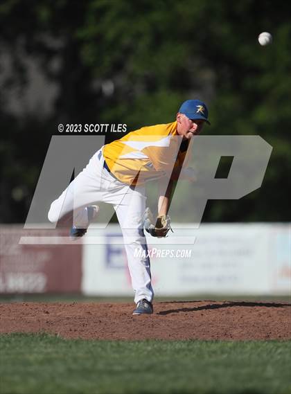 Thumbnail 2 in Russia vs. Berne Union (OHSAA D4 Regional Semifinal) photogallery.