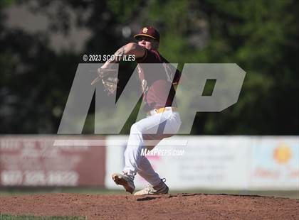 Thumbnail 2 in Russia vs. Berne Union (OHSAA D4 Regional Semifinal) photogallery.
