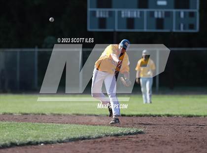 Thumbnail 3 in Russia vs. Berne Union (OHSAA D4 Regional Semifinal) photogallery.