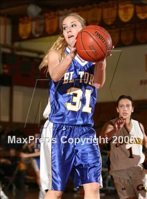 Thumbnail 3 in Capistrano Valley vs. El Toro (Ocean View Christmas Classic) photogallery.