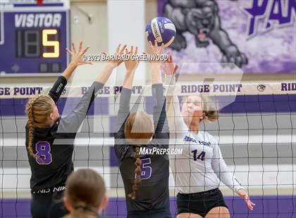 Thumbnail 1 in Fulshear @ Ridge Point photogallery.