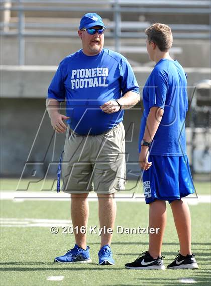 Thumbnail 1 in Boswell Gold @ Birdville Green photogallery.