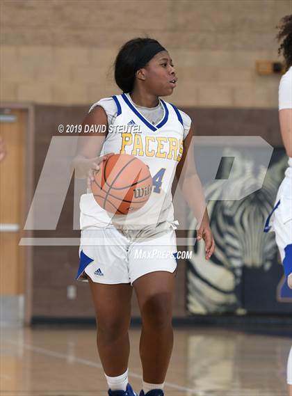 Thumbnail 2 in Vista del Lago vs. Grant (Lincoln Invitational) photogallery.
