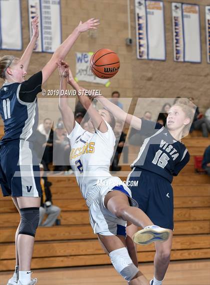 Thumbnail 1 in Vista del Lago vs. Grant (Lincoln Invitational) photogallery.