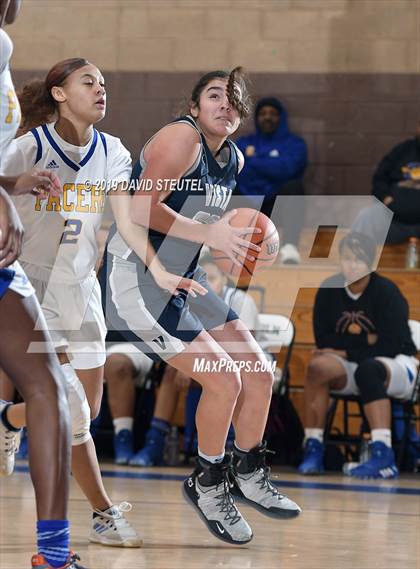Thumbnail 3 in Vista del Lago vs. Grant (Lincoln Invitational) photogallery.