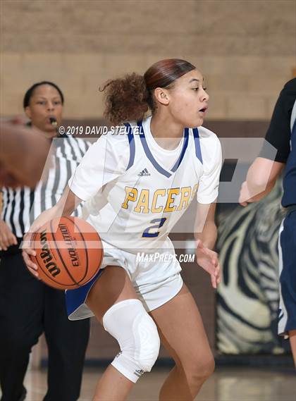 Thumbnail 2 in Vista del Lago vs. Grant (Lincoln Invitational) photogallery.
