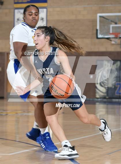 Thumbnail 2 in Vista del Lago vs. Grant (Lincoln Invitational) photogallery.