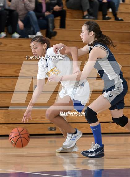Thumbnail 2 in Vista del Lago vs. Grant (Lincoln Invitational) photogallery.
