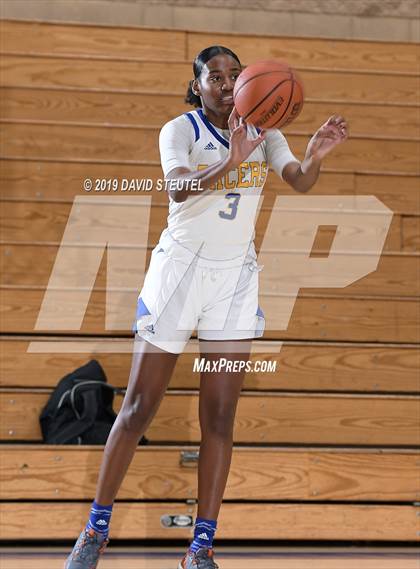 Thumbnail 3 in Vista del Lago vs. Grant (Lincoln Invitational) photogallery.