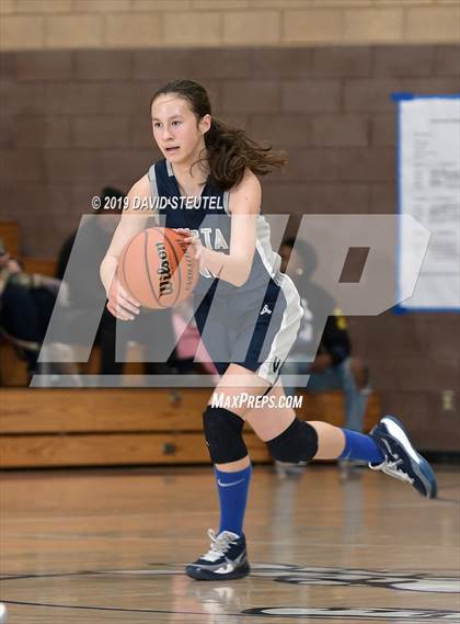 Thumbnail 2 in Vista del Lago vs. Grant (Lincoln Invitational) photogallery.