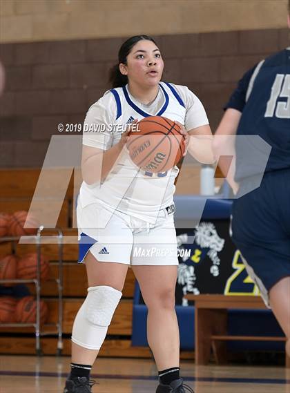 Thumbnail 3 in Vista del Lago vs. Grant (Lincoln Invitational) photogallery.
