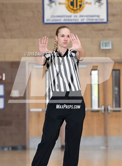 Thumbnail 3 in Vista del Lago vs. Grant (Lincoln Invitational) photogallery.