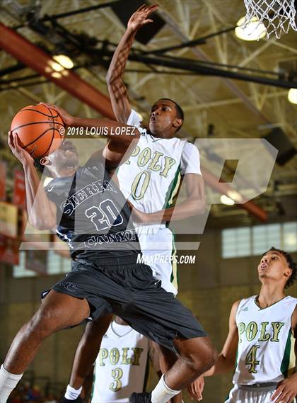 Thumbnail 1 in Long Beach Poly vs. Sierra Canyon (Nike Extravaganza) photogallery.