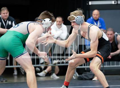 Thumbnail 2 in UHSAA 6A Finals photogallery.
