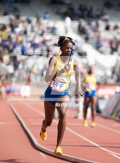Thumbnail 1 in Penn Relays (4 X 400 Meter) photogallery.