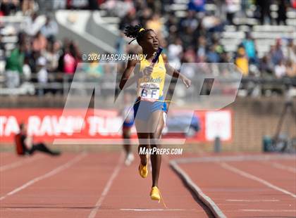 Thumbnail 3 in Penn Relays (4 X 400 Meter) photogallery.