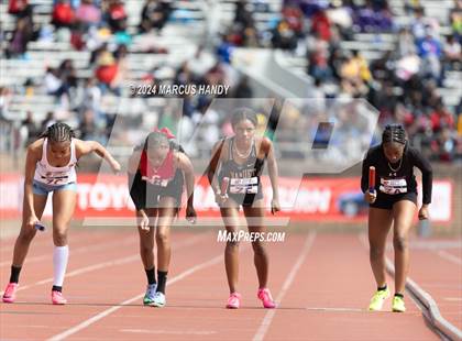 Thumbnail 1 in Penn Relays (4 X 400 Meter) photogallery.